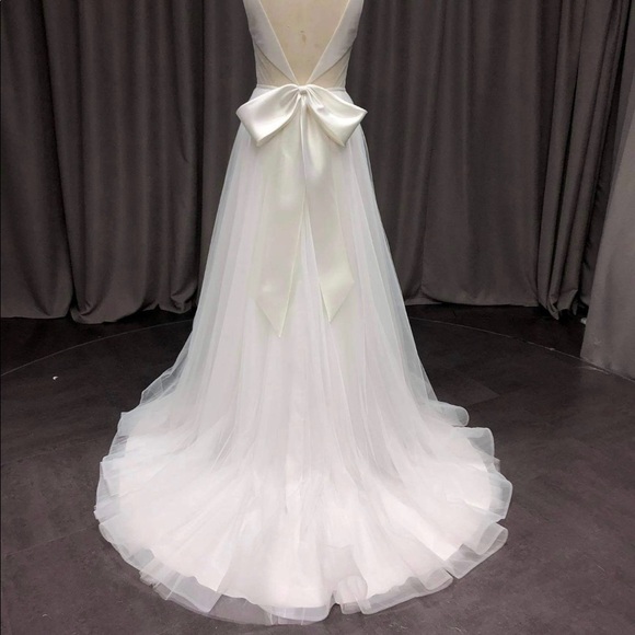 Custom made hand painted wedding dress - Picture 6 of 9